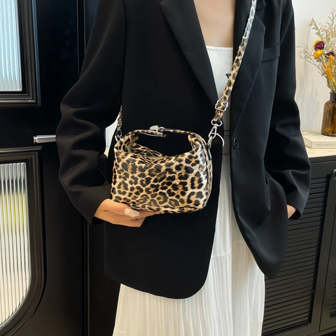 Women Leopard Print PU Leather Crossbody Bag Fashion Street Style Glossy Small Square Shoulder Bag With Adjustable Strap