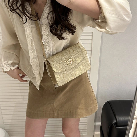 Women's Elegant Straw Woven Crossbody Bag Small Square Shoulder Bag With Metal Bow Pearl Decoration Fashion Korean Style Handbag