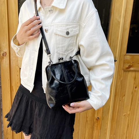 Sac De Docteur Rétro Femmes Fermoir À Baiser Cuir PU Sac Bandoulière Sac À Main Cadre Métal Forme Coquille Vintage