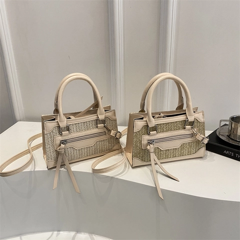 Sac à Main pour Femme Design de Niche en PU et Paille Épissé Mode Gland Petit Sac Carré en Bandoulière Sac de Vacances d'Été