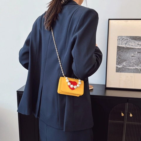 2025 Fashion Mini Crossbody Bag Contrast Color Heart Pattern Pearl Handle Gold Chain PU Leather Small Flap Bag Women Fashion Accessories