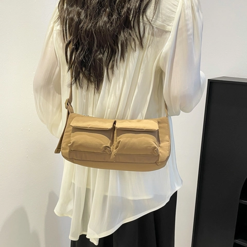 Women Casual Nylon Crossbody Bag Solid Color Lightweight Utility Underarm Shoulder Bag With Double Front Pockets Versatile Travel Commuting Small Square Bag