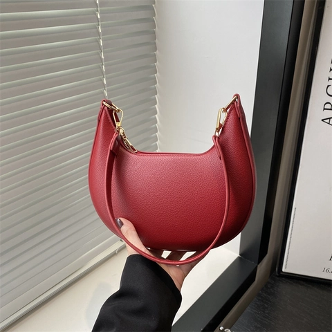 Women's Retro Crescent Underarm Bag Litchi Texture PU Leather Shoulder Bag Gold Hardware Minimalist Solid Color Hobo Bag