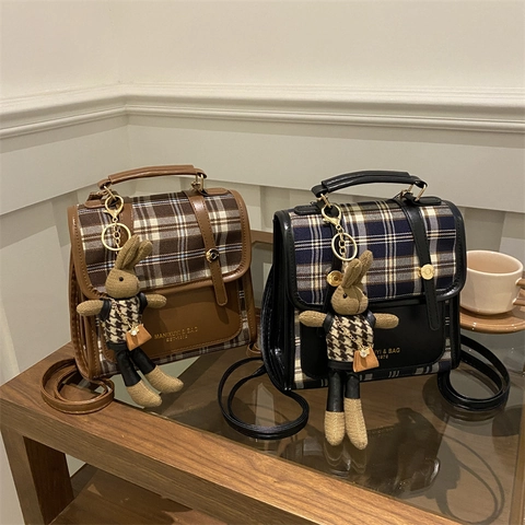 Zaino Patchwork Scozzese Vintage da Donna in Pelle PU Stile College Piccola Borsa a Mano alla Moda con Pendente a Coniglio