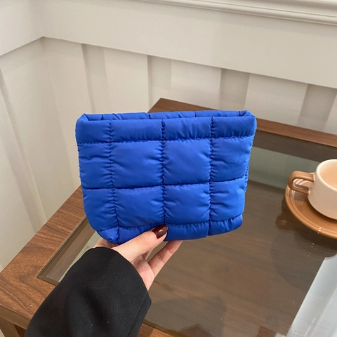 Borsa da Trucco Trapuntata alla Moda in Nylon con Motivo a Griglia Puffy Pochette Cosmetici Leggera Organizzatore da Viaggio per Donna