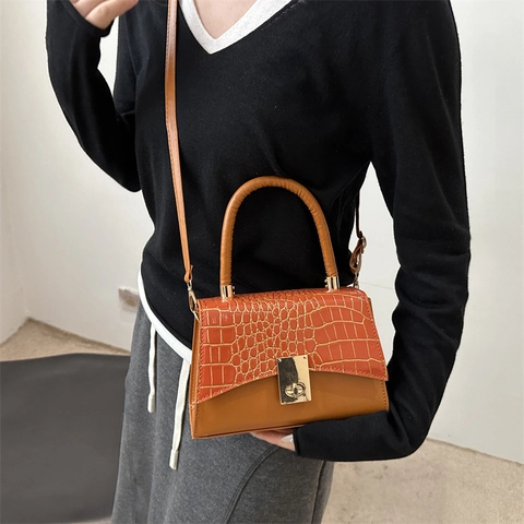 Damen Handtasche Mit Krokodilmuster PU Leder Quadratische Umhängetasche Goldener Metallverschluss Retro Elegant Mit Griff