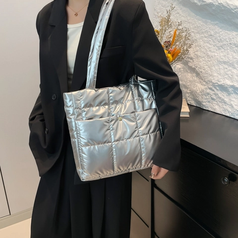 Quilted Tote Bag For Women Shiny Metallic Padded Underarm Shoulder Bag Large Capacity Solid Color Casual Winter