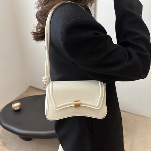 Bolso de Hombro Axila de Cuero PU de Moda para Mujer Color Sólido Minimalista con Solapa con Asa de Nudo Hebilla Dorada Casual Diario