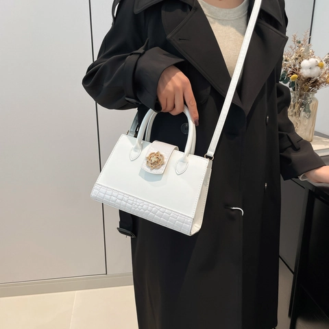 Women Crossbody Bag PU Leather Crocodile Pattern Flower Buckle Handbag Vintage Elegant Small Square Shoulder Bag
