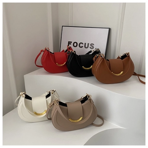 Half Moon Crossbody Bag Minimalist PU Leather Saddle Bag With Gold Crescent Buckle Adjustable Strap For Women Chic