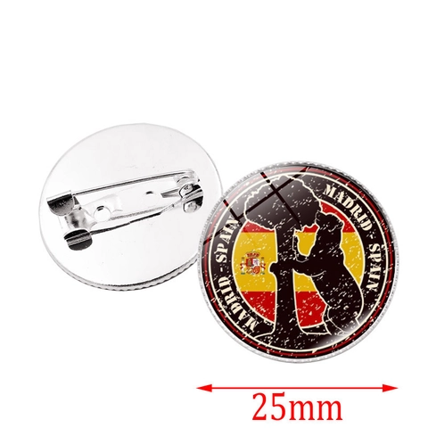 Vintage Alloy Glass Round National Flag Landmark Brooch Pin Retro World Travel Souvenir Badge For Clothing Bag Accessories Women Men Jewelry