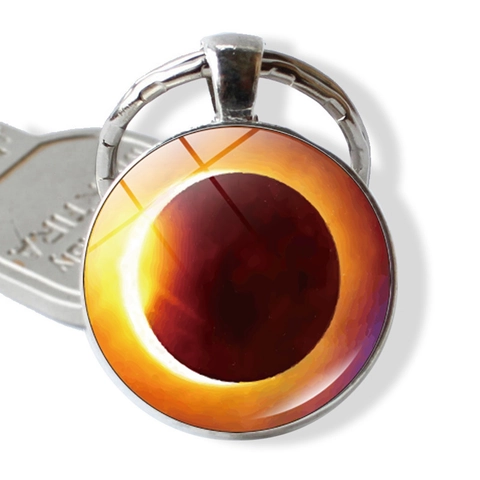 Solar Eclipse Souvenir Keychain Zinc Alloy Round Glass Cabochon Celestial Sun Keyring Astronomy Lover Gift