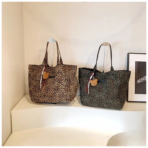Sac Fourre-Tout en Toile Imprimé Léopard Grande Capacité Sac à Épaule pour Navette Avec Charme Ours Femmes