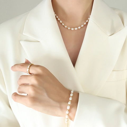 Baroque Freshwater Pearl Jewelry Set Necklace And Bracelet Titanium Steel Golden Spacers Elegant Retro French Style Women