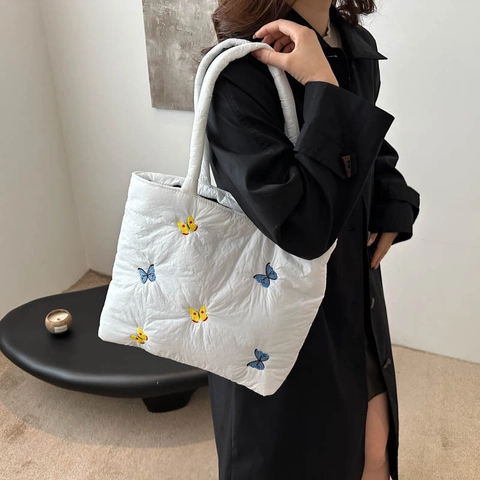 Butterfly Bestickte Gesteppte Tragetasche Große Kapazität Puffer Schultertasche Für Damen Casual Daily Unterarm Handtasche