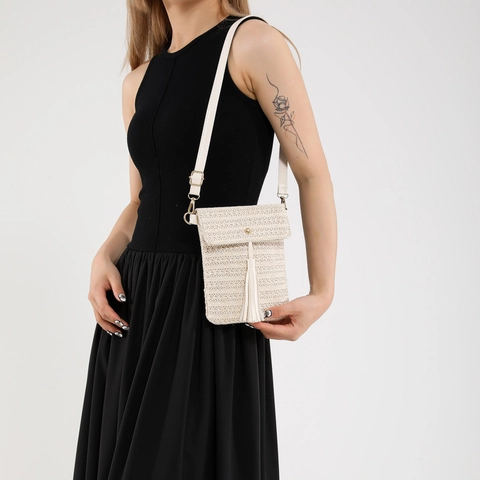 Women Casual Straw Woven Mobile Phone Crossbody Bag With Tassel Small Square Bag For Summer Vacation Beach Fashion Handbag