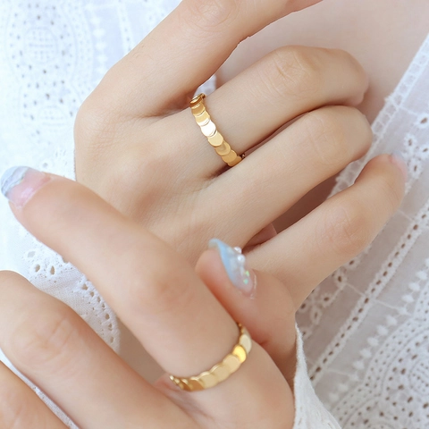 Draak Schubben Ring 18K Verguld Titanium Staal Minimalistisch Vispatroon Gestapelde Schijf Chique Sieraden Voor Dames Heren Koppel