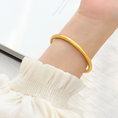 Minimalist Gold Bangle Bracelet For Women Matte Frosted Solid Titanium Steel Jewelry Elegant Gift Non-Fading