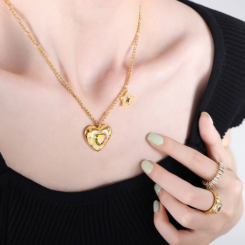 Collana con Pendente a Cuore in Acciaio Inossidabile Placcato Oro Pietra di Vetro Stella Zirconia Gioielli di Moda Donna