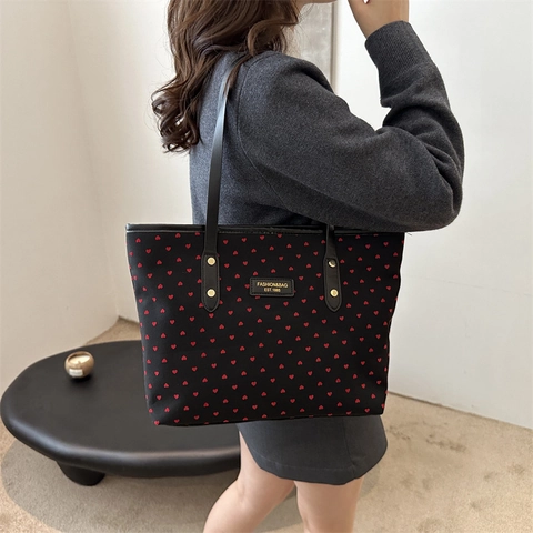 Borsa Tote da Donna alla Moda Stampata in Nylon a Grande Capacità Borsa a Tracolla Casual Cuore Pois Pendolare Borsa da Viaggio Versatile