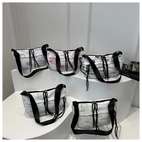 Women Vintage Ink Landscape Print Shoulder Bag Pleated Nylon Fabric Half Moon Saddle Crossbody Bag Adjustable Strap Purse