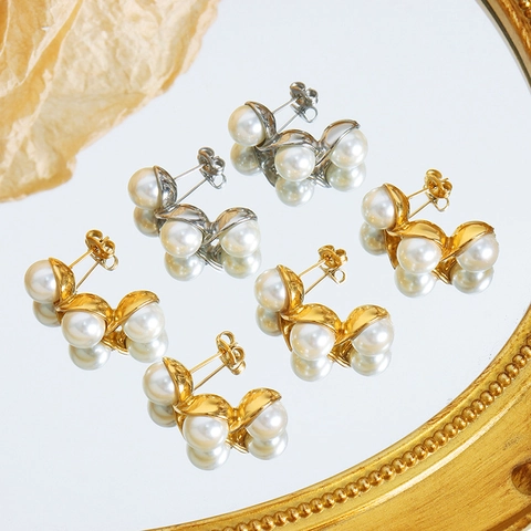 French Retro S-Shape Wave Artificial Pearl Stud Earrings For Women Elegant Stainless Steel Jewelry With Glass Beads