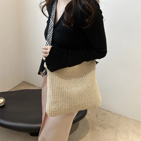 Sac Cabas de Mode en Paille Tissée pour Femmes Grande Capacité Sac à Bandoulière de Plage Vacances Avec Sangle à Rayures