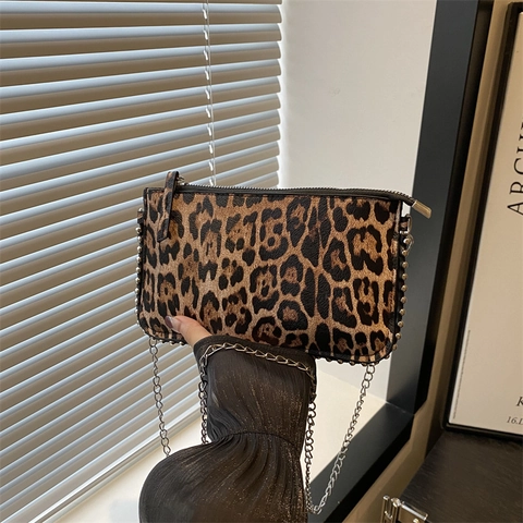 Leopard Print Crossbody Bag PU Leather Small Square Shoulder Bag With Metal Chain And Rivet Decor For Women Casual