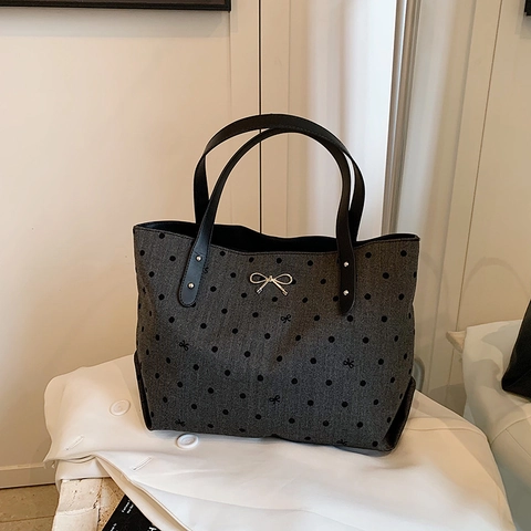 Borsa Tote da Donna Grande Capacità Pois Cuore Stella Motivo Borsa a Tracolla Con Decorazione a Fiocco in Metallo Pendolare