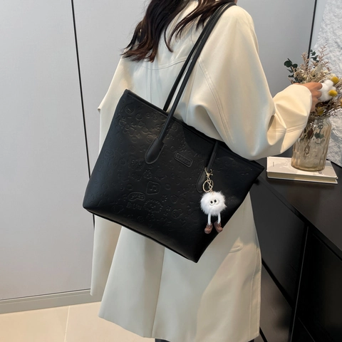 Embossed Cartoon Tote Bag PU Leather Large Capacity Shoulder Handbag With Monster Plush Charm Casual Fashion For Women