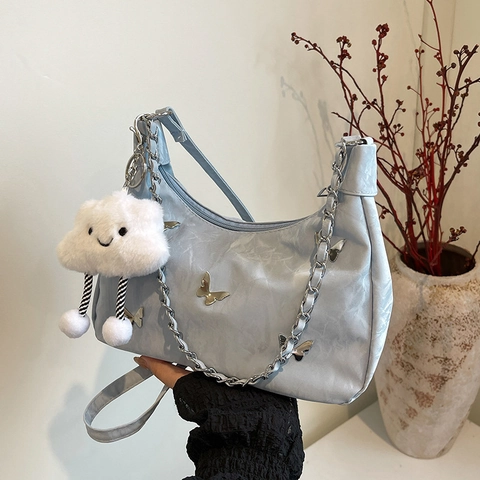 Sac à Épaule Chic en Cuir PU Plissé pour Femmes Décoration Papillon Avec Chaîne Argentée Sac Hobo Tendance Style Y2K