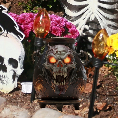 Paletto da Giardino a Forma di Teschio di Halloween Decorazione da Cortile in PVC Piatto 2D Volto di Scheletro Sorridente Effetto Occhi Luminosi Forniture per Feste di Halloween all'Aperto