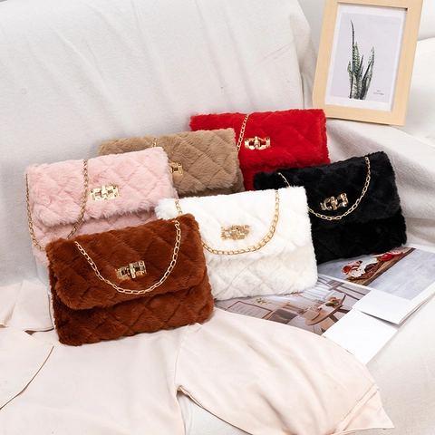Women Faux Fur Quilted Crossbody Bag Autumn Winter Plush Shoulder Bag With Gold Chain Strap Metal Lock Small Square Bag
