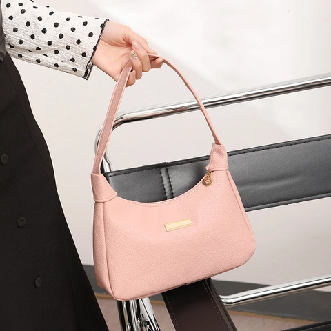 Bolso De Hombro De Cuero PU Grano De Lichi Para Mujer Bolso De Mano Minimalista De Color Sólido Con Decoración De Metal Dorado Y Tirador De Hoja