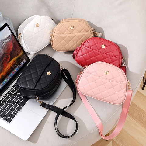 Women Sweet Floral Diamond Quilted Crossbody Bag PU Leather Shell Shape Shoulder Bag With Adjustable Wide Strap