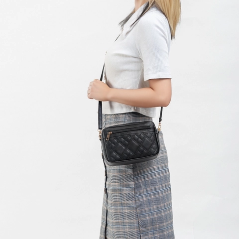 Women Quilted Crossbody Bag PU Leather Rhombic Pattern Shoulder Bag With Gold Zipper Front Pocket For Daily Fashion