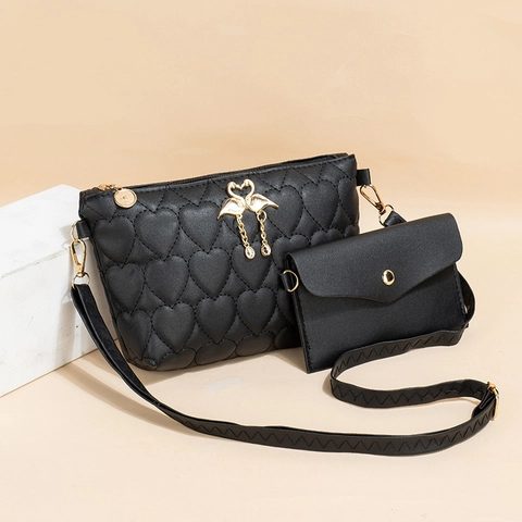 Women Heart Quilted Crossbody Bag PU Leather Fashionable Elegant Shoulder Purse With Swan Ornament And Tassel