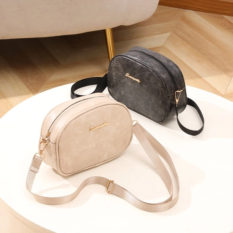 Minimalistische Einfarbige Umhängetasche Für Damen Vintage PU-Leder Kleine Quadratische Kameratasche Mit Verstellbarem Schultergurt
