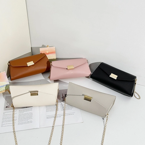 Women Crossbody Bag PU Leather Litchi Pattern Gold Chain Strap Envelope Flap Rectangular Metal Buckle Elegant Stylish