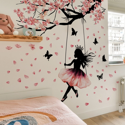 Adesivi Murali Ragazza Altalena Fiori Ciliegio Rosa DIY Farfalla Decalcomanie Muro PVC Per Cameretta Bambini Decor