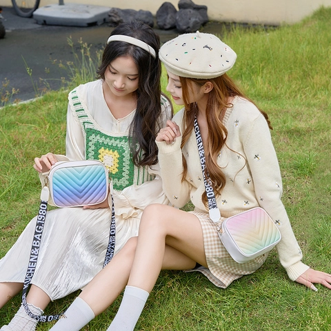 Women's Gradient Chevron Quilted Crossbody Camera Bag Small PU Leather Square Purse With Wide Letter Print Shoulder Strap