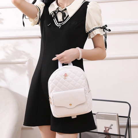 Damen Gesteppt Mini Rucksack PU Leder Rose Stickerei Mode Rucksack Leicht Klein Schultasche Für Mädchen Casual Daypack Süß Street Style