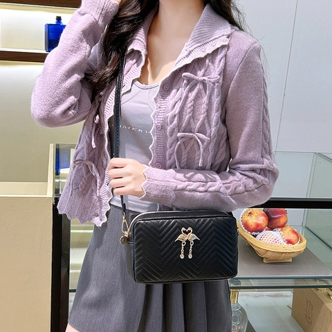 Women Chevron Quilted Crossbody Bag PU Leather Elegant Camera Purse Heart Swan Metal Charm Tassel Adjustable Strap