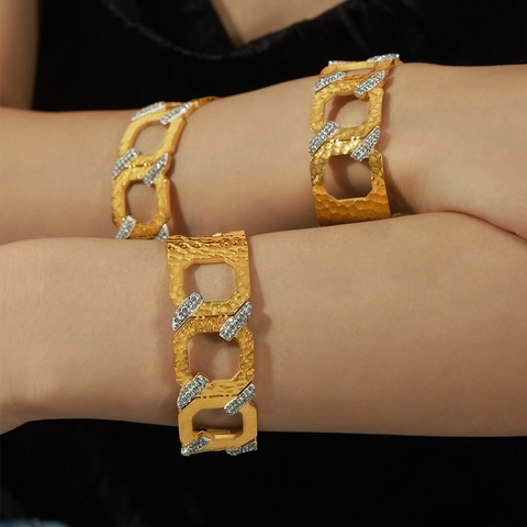 Brazalete de Acero de Titanio Martillado Geométrico Hip Hop Para Hombres Brazalete Ancho Inlays Zirconia Joyería Moda