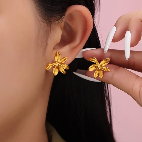Floral Stud Earrings Titanium Steel 18K Gold Plated Elegant Multi Layer Petal Jewelry For Women Korean Style