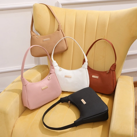 Borsa Sottobraccio in Pelle PU Grana Litchi Donna Borsa a Mano Minimalista Tinta Unita Con Decorazione in Metallo Oro E Tiretta a Foglia