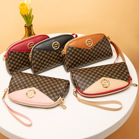 Borsa A Tracolla Retro Shell Da Donna In Pelle PU Con Stampa Monogramma Pochette Alla Moda Con Cinturino Da Polso Rimovibile