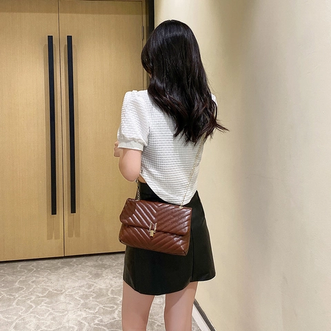 Borsa A Tracolla Da Donna Pelle PU Trapuntata A V Chevron Catena In Metallo Patta Piccola Borsa Quadrata Stile Elegante