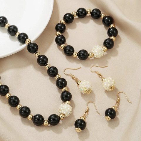 Fashion Women Beaded Jewelry Necklace Bracelet Hook Earrings Plastic Beads Gold Plated Black White Shamballa Style Accessory