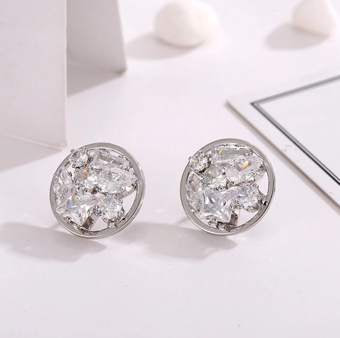 Orecchini A Lobo Geometrici Rotondi Con Perno In Argento Sterling 925 Intarsio Di Zircone Base In Rame Donna